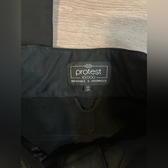 NWT Protest True Black Lole Womens snowboarding pants - Picture 9 of 12